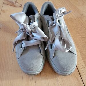 Puma suede satin ribbon laces shoes